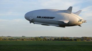 Airlander takeoff