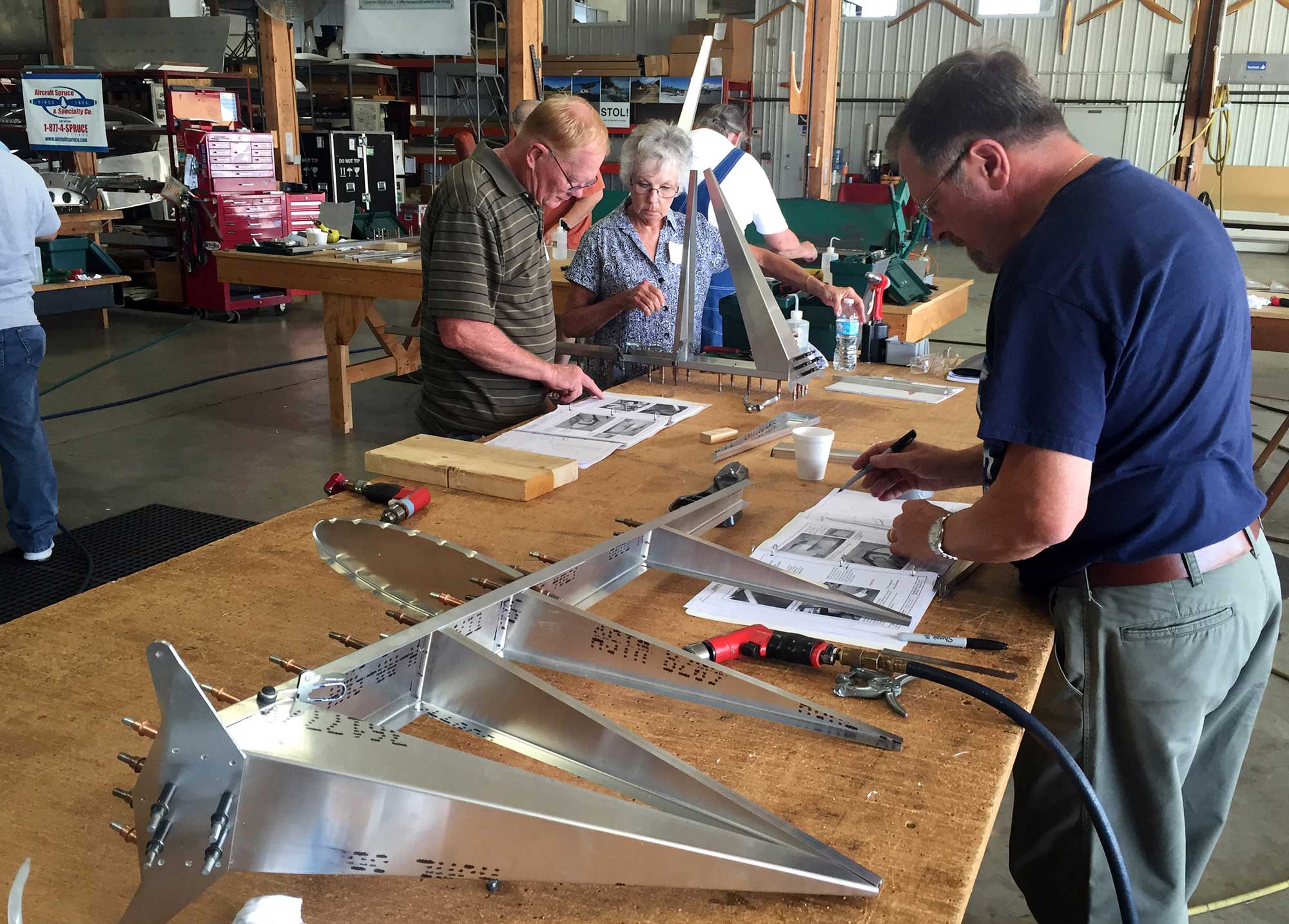 Zenair's kitplane workshop comes to Europe - FLYER