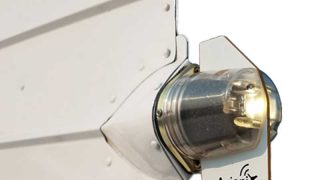 uAvionix TailBeacon