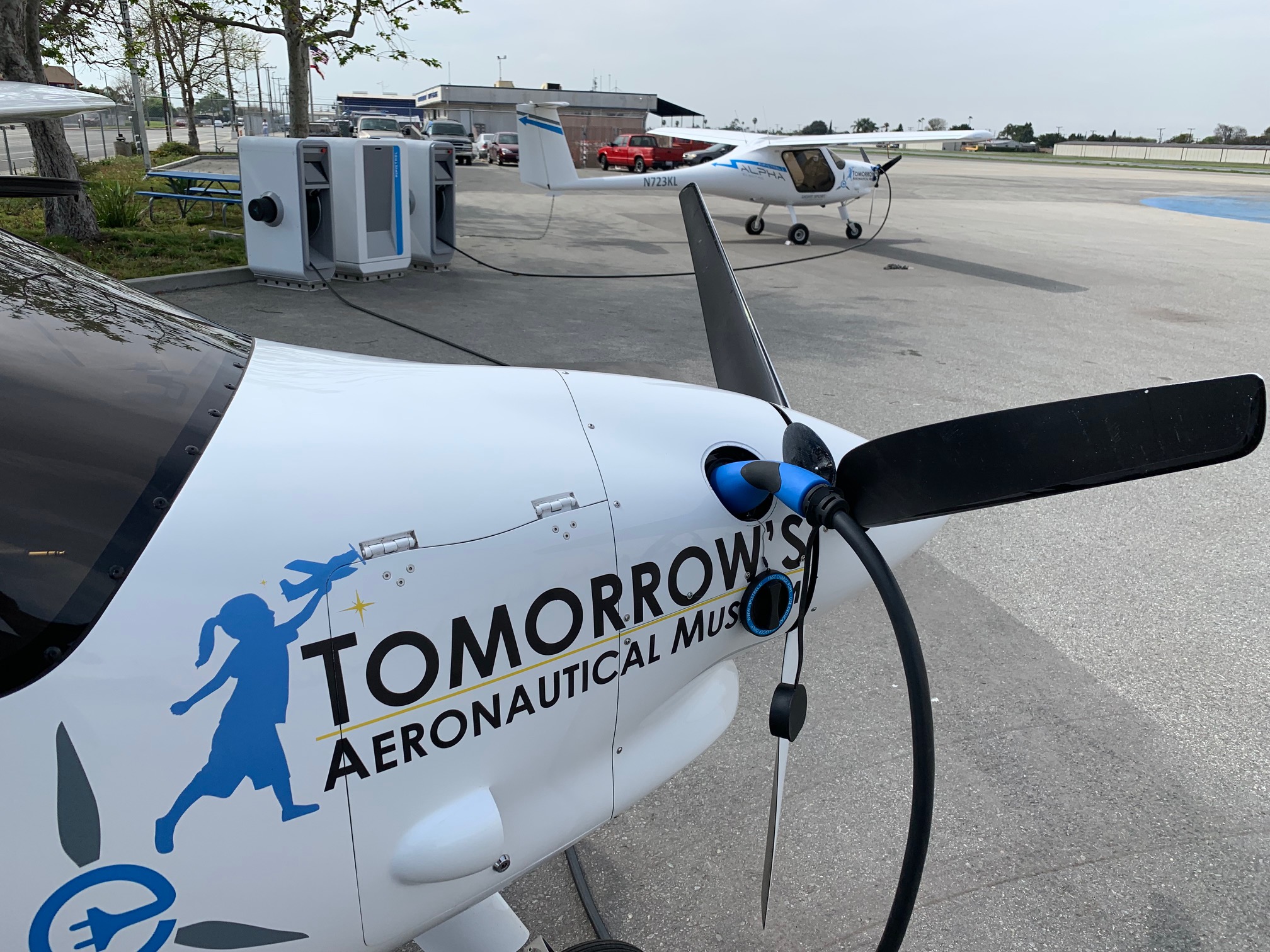 Pipistrel electric charging