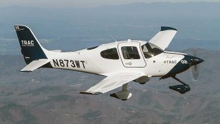 Cirrus SR20 TRAC