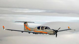 Diamond DA50 retractable