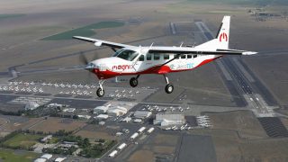 MagniX eCaravan first flight
