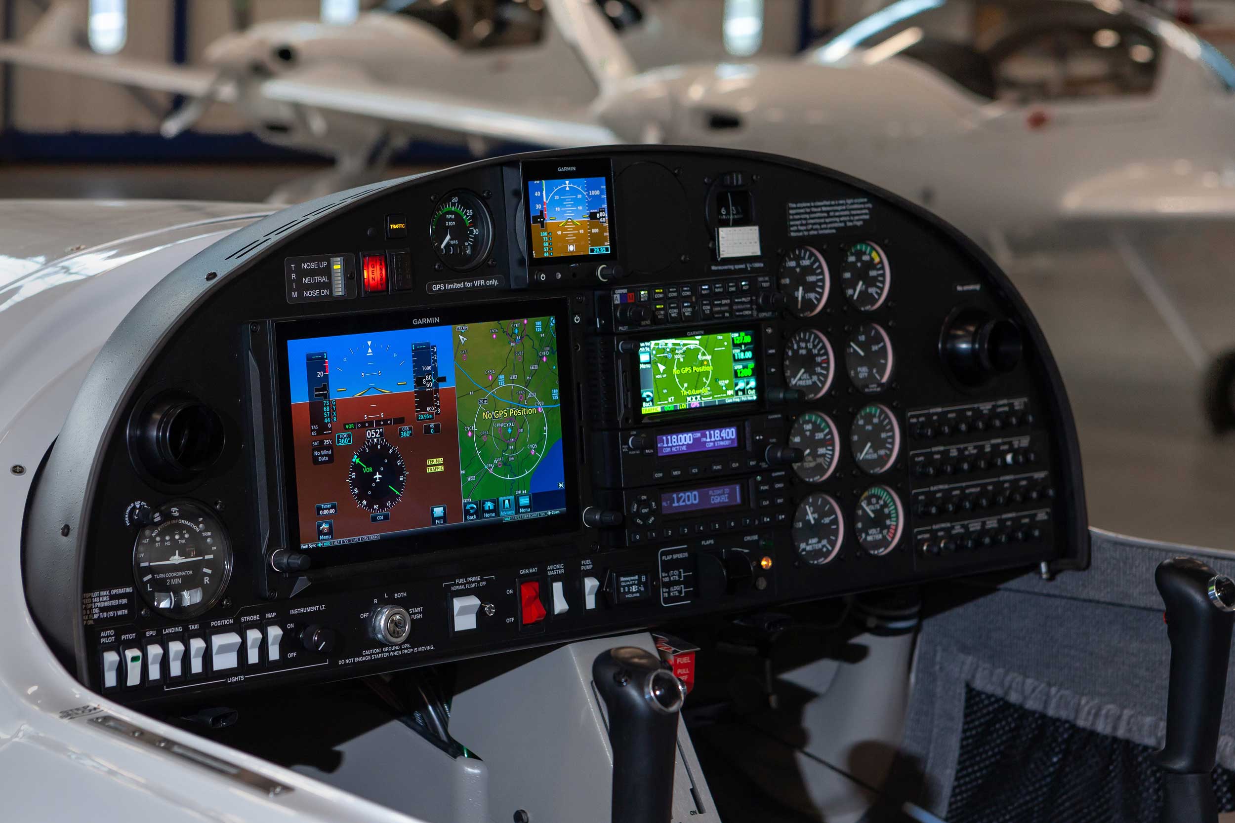 Diamond DA20-C1 cockpit