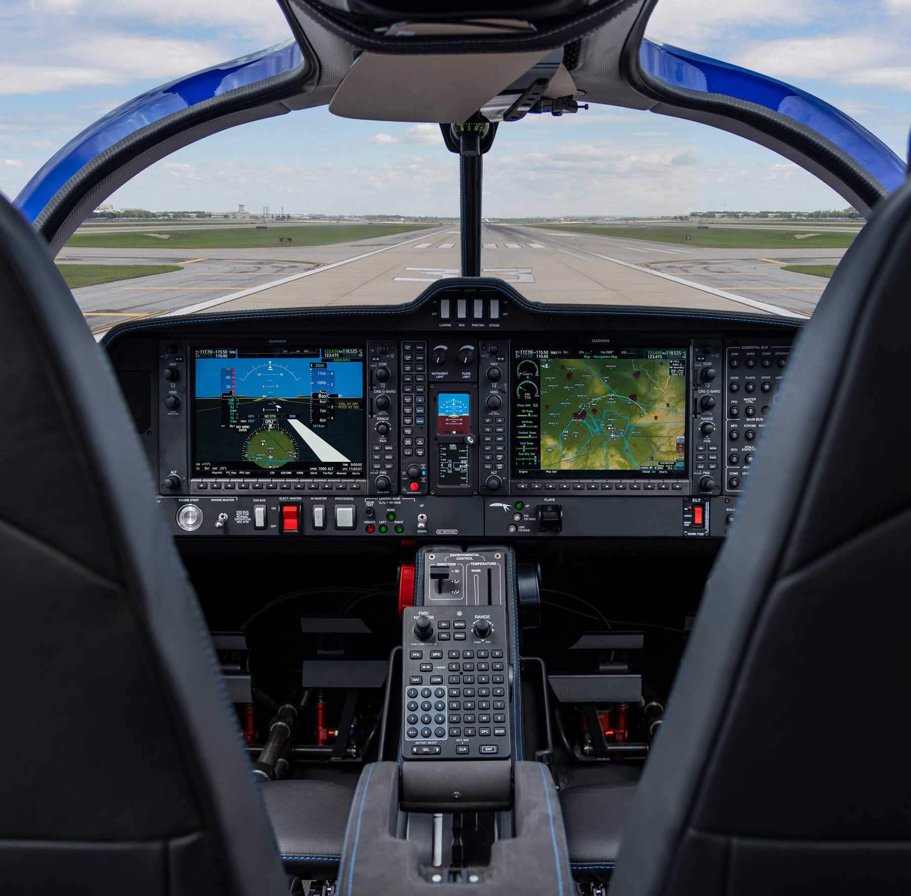 Diamond DA50 RG cockpit