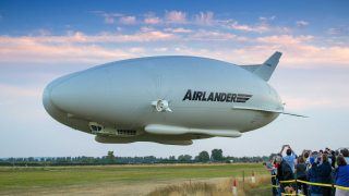 Airlander 10 airship