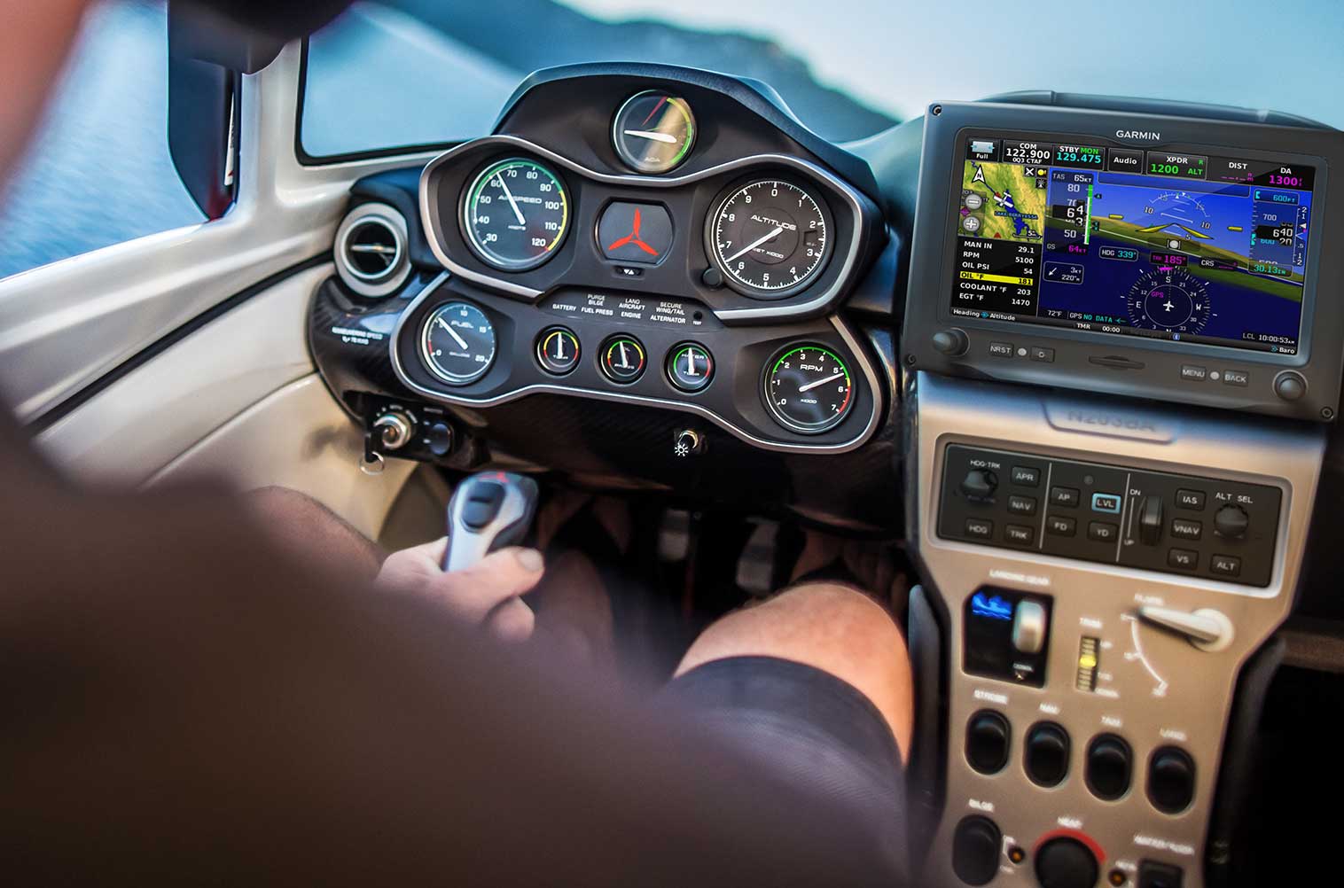 Icon A5 Garmin panel