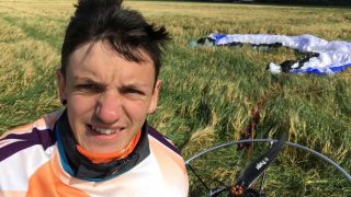 Dan Jones paramotor